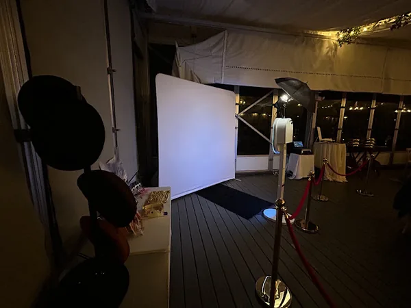 DSLR Glam Booth setup from Jump King